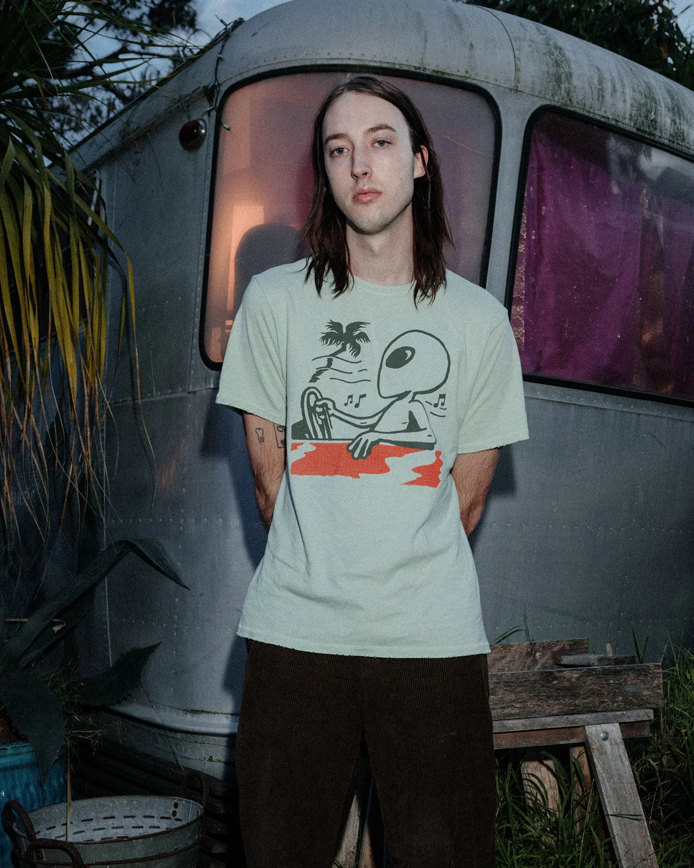 Alien Driving Vintage Tee - Image 2
