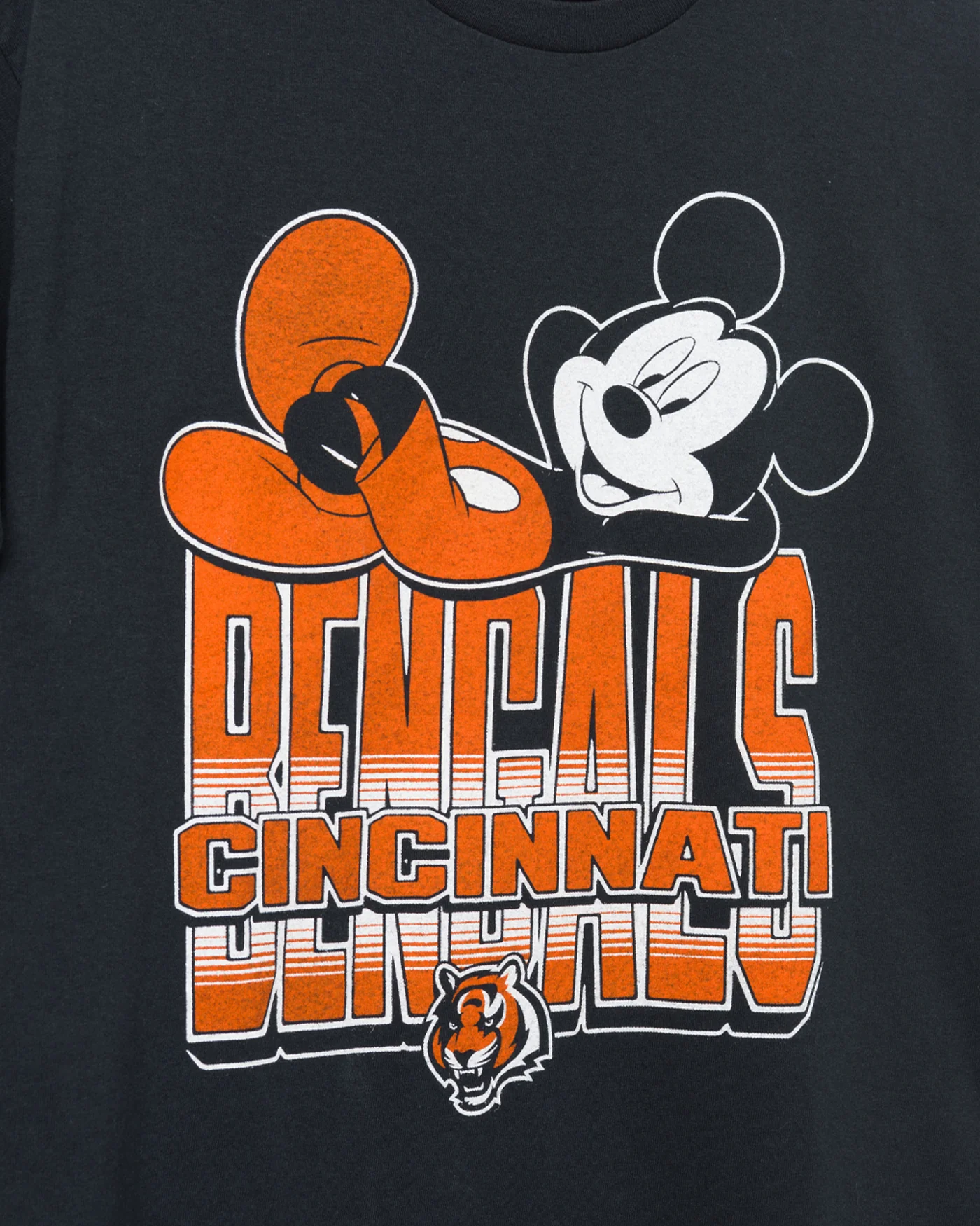 Cincinnati Bengals Mickey Kick Back Tee - Image 3