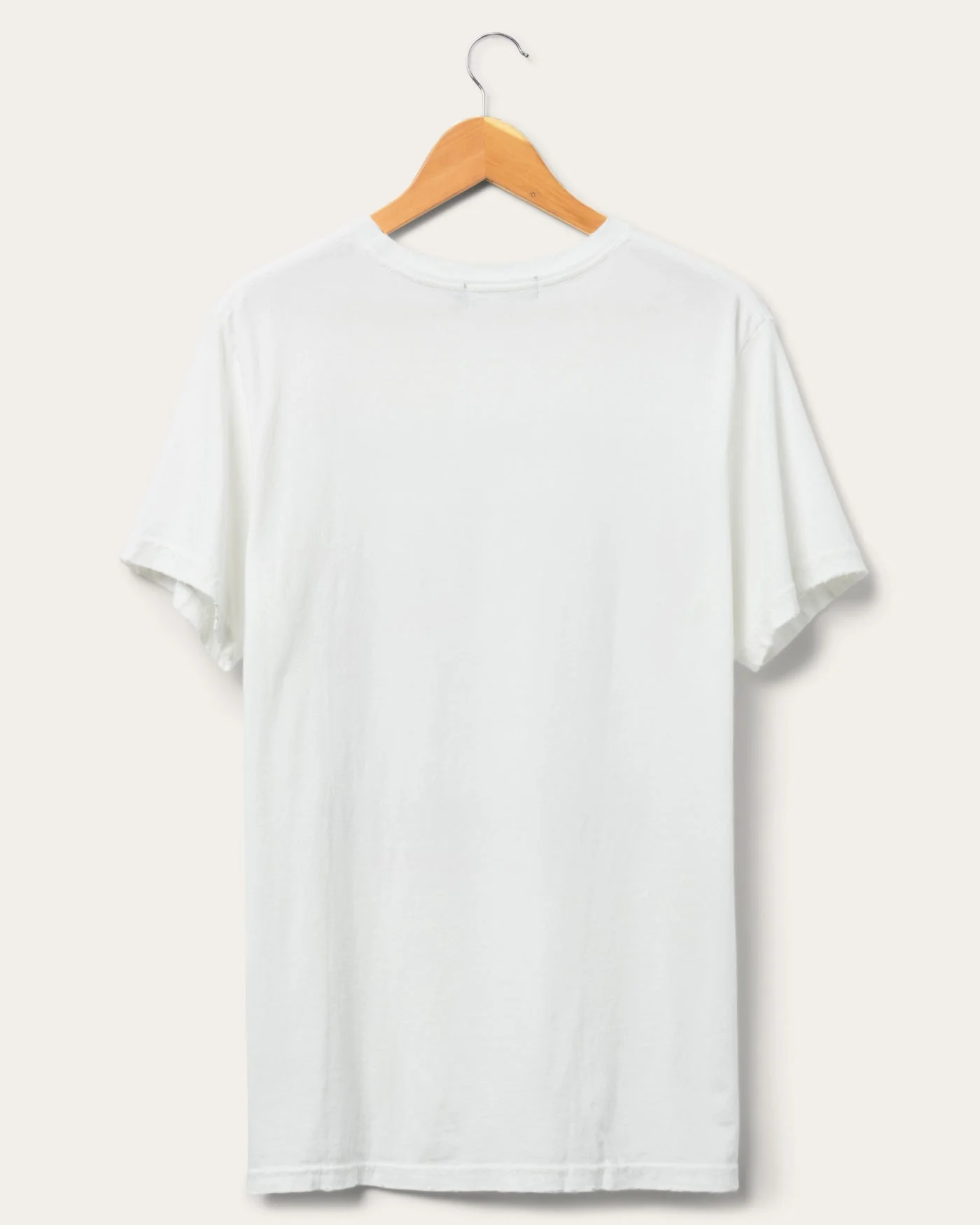 Budweiser Flag Logo Vintage Tee - Image 3