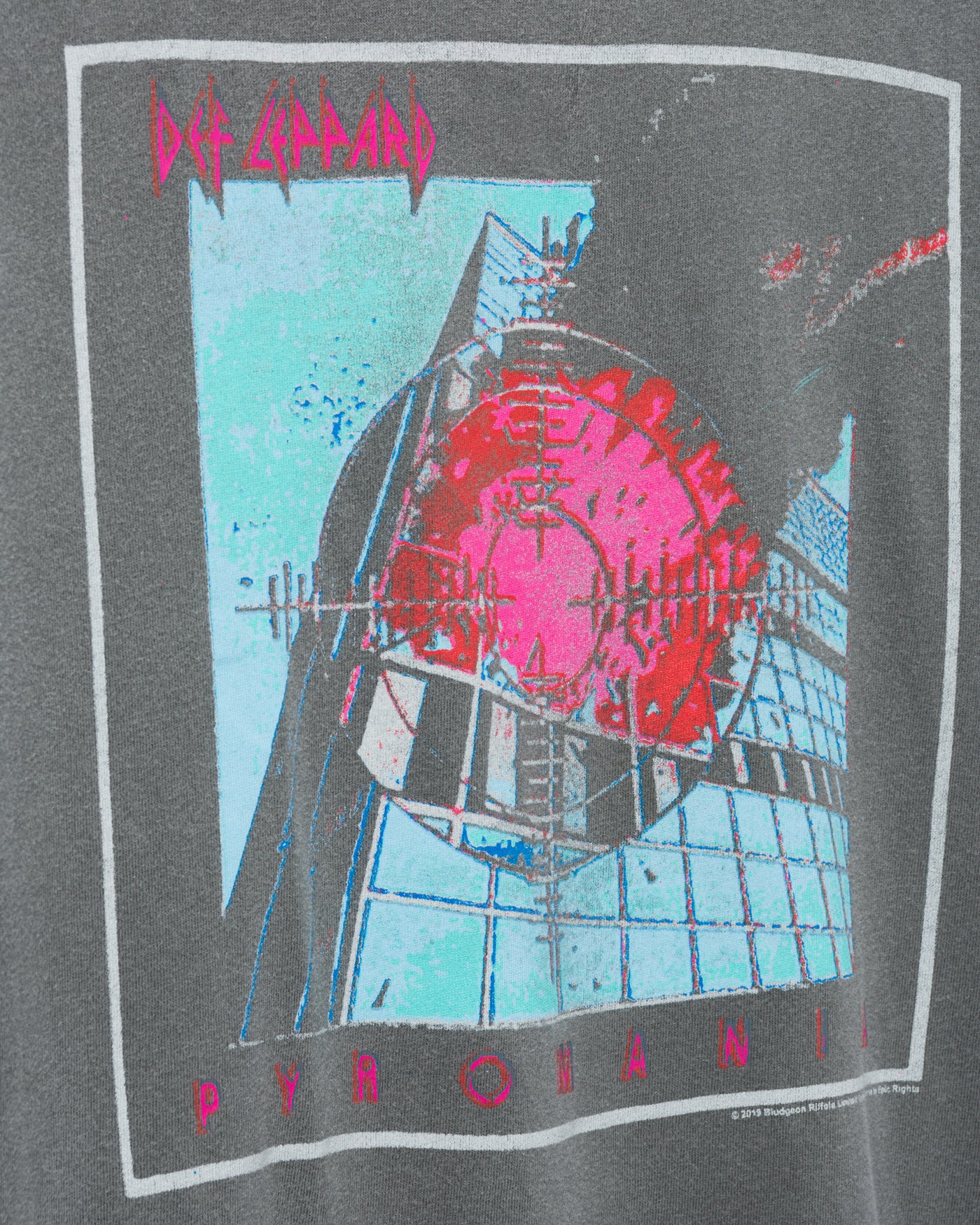 Def Leppard Pyromania Vintage Tee - Image 4