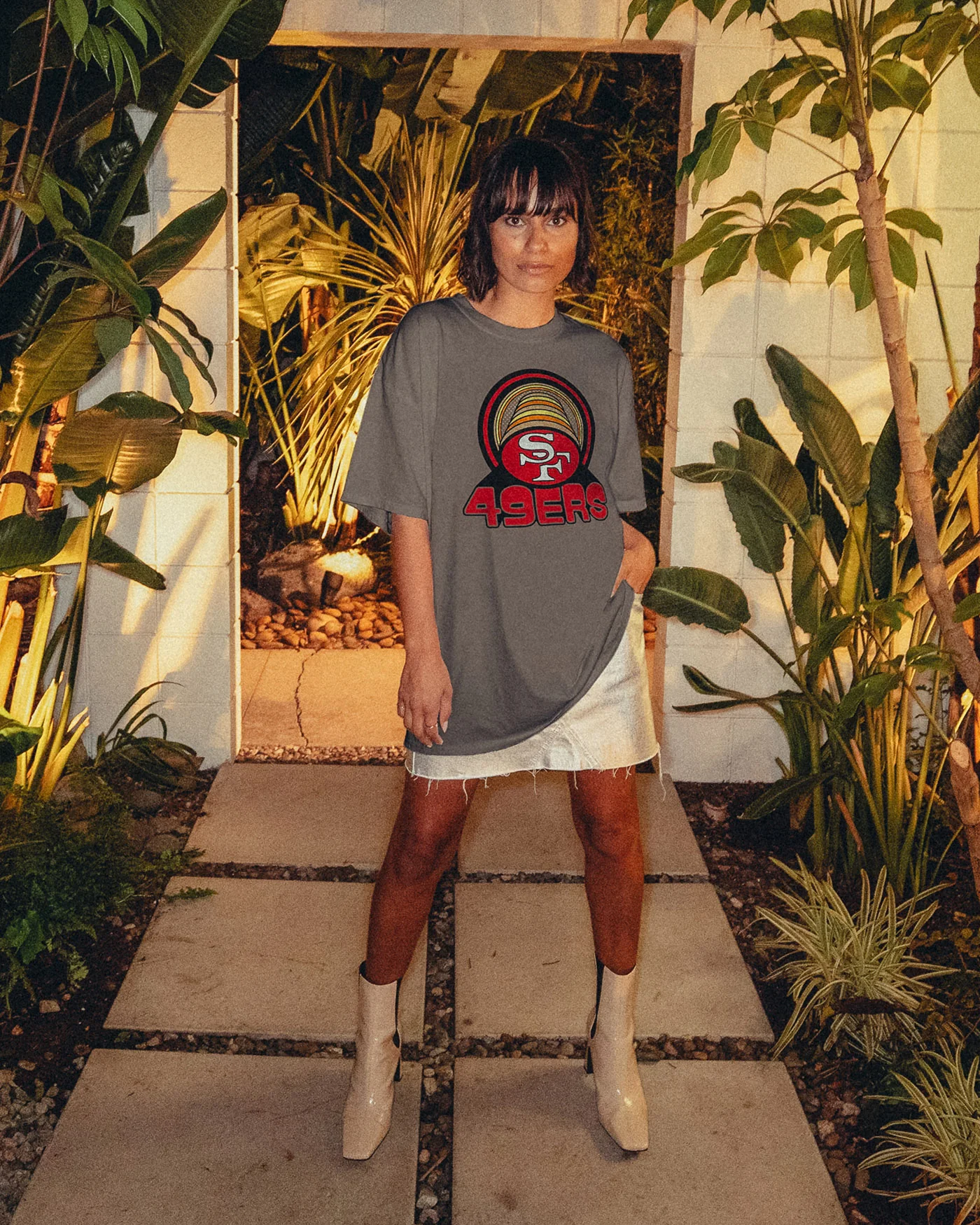 NFL Infinite Vibe 49ers Flea Market Tee - Image 3