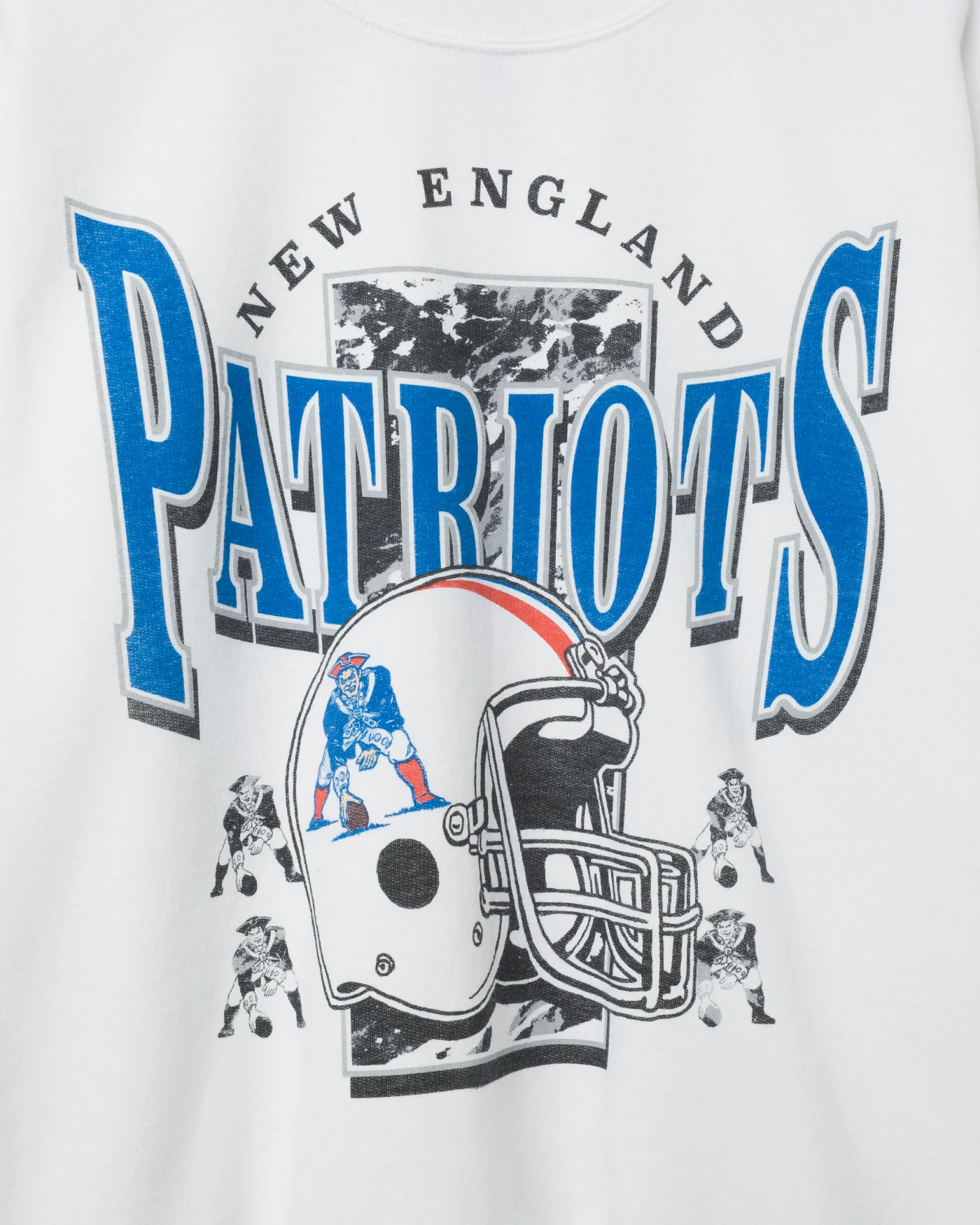 New England Patriots Conversion Flea Market Crew Fleece - Image 3