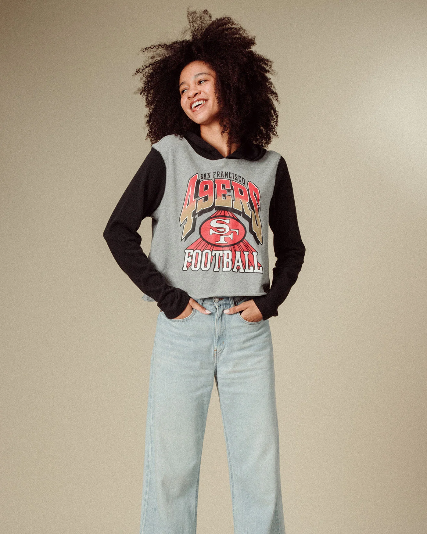 Women's San Francisco 49ers Block Crop Hoodie - Image 2
