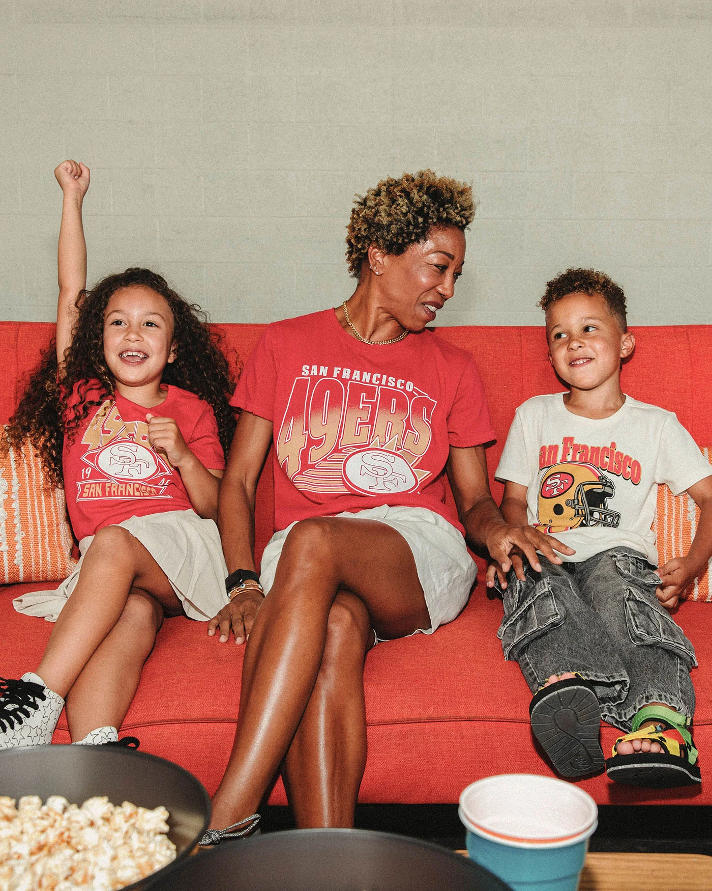 Women's San Francisco 49ers Vintage Tee - Image 2