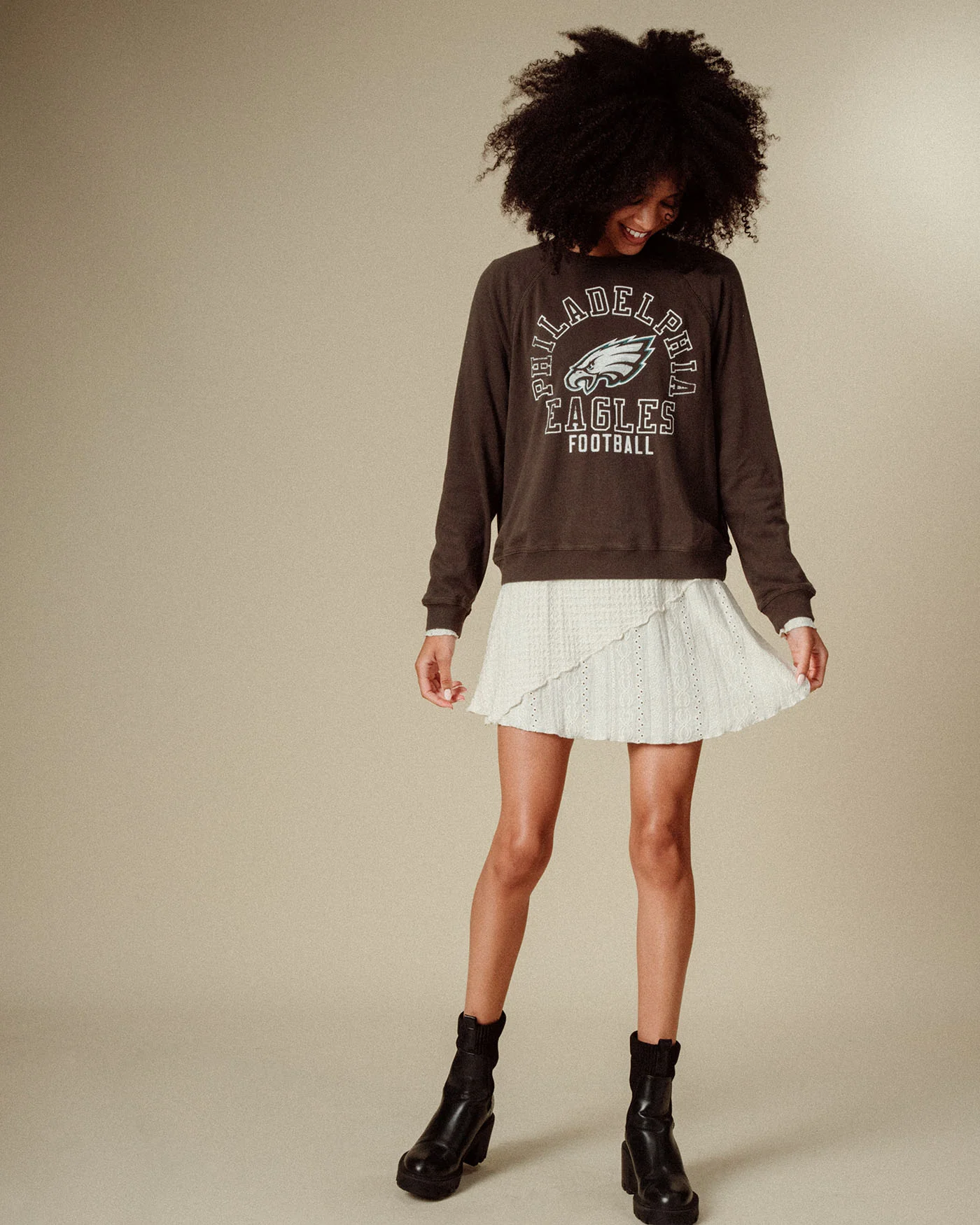 Women's Philadelphia Eagles Flocked Raglan Crew Fleece - Image 2