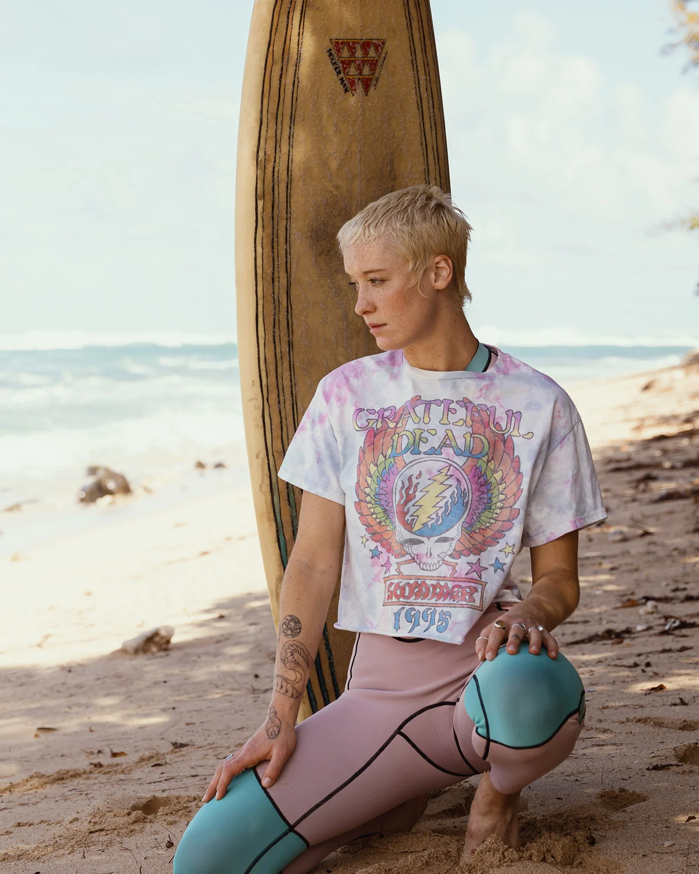 Women's Grateful Dead Winged Skull Flea Market Crop Tee - Image 2