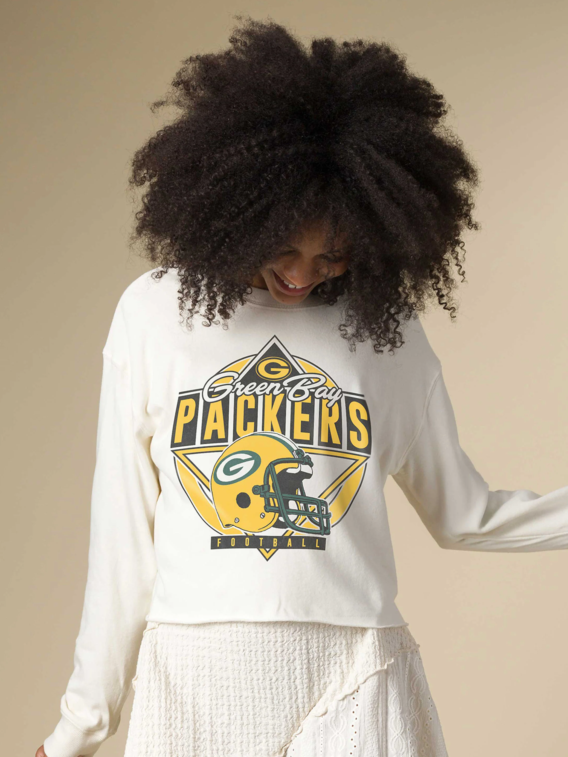 Women's Green Bay Packers Helmet Crop Fleece - Image 2
