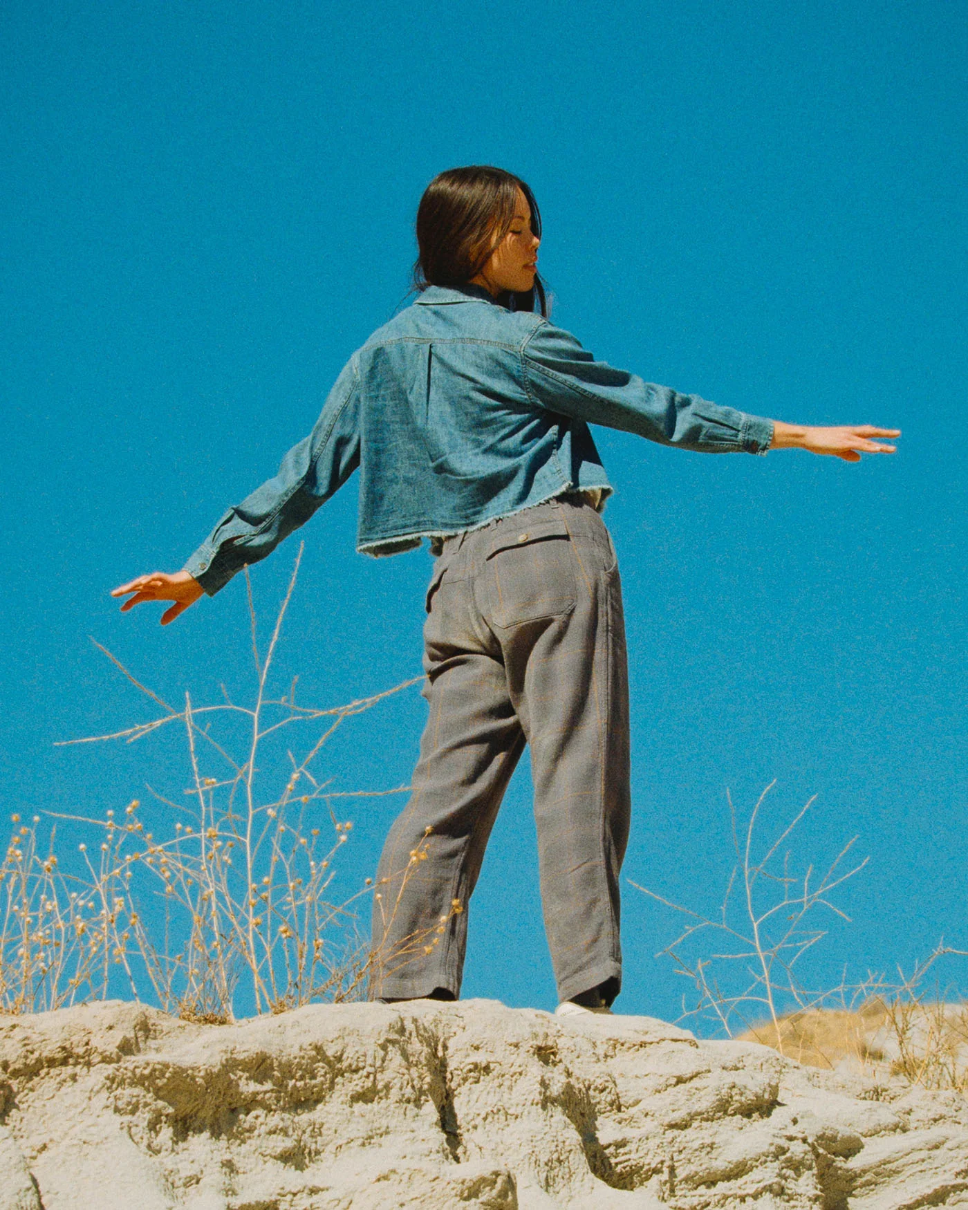Women's Hemp Denim Crop Shirt - Image 4