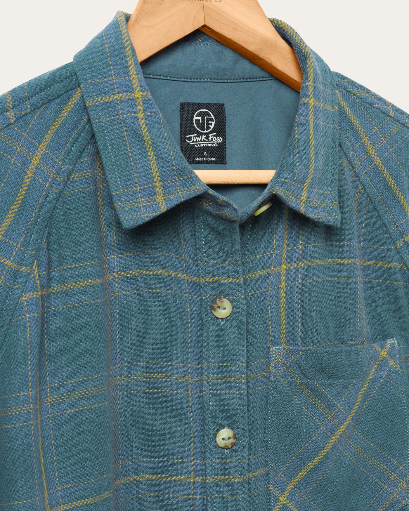 Women's Twill Plaid Crop Shirt - Image 6